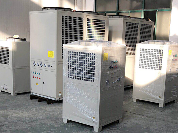 工業油冷機需要定期清理嗎